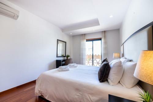 Ba�a Da Luz - Sea View Luxury Apartment