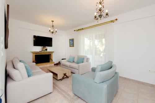 Villa Irilena - 4bdr Beach House