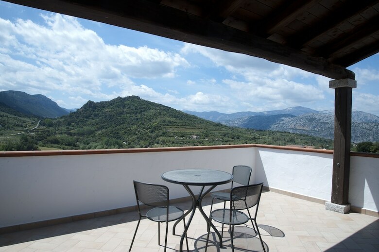 Hotel Di Turismo Rurale Belvedere Pradonos