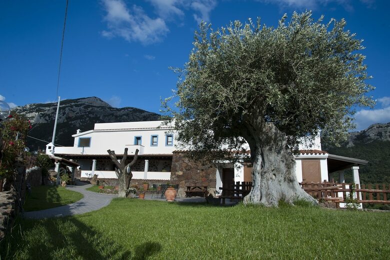 Hotel Di Turismo Rurale Belvedere Pradonos
