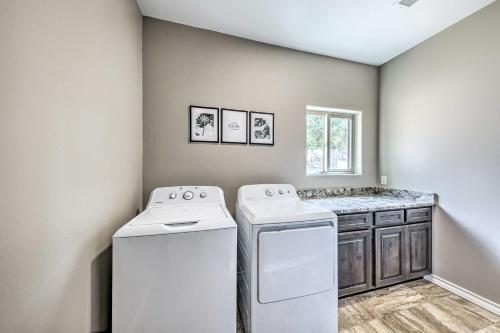 Modern Mtn Retreat, Walk To Lake And Trails!