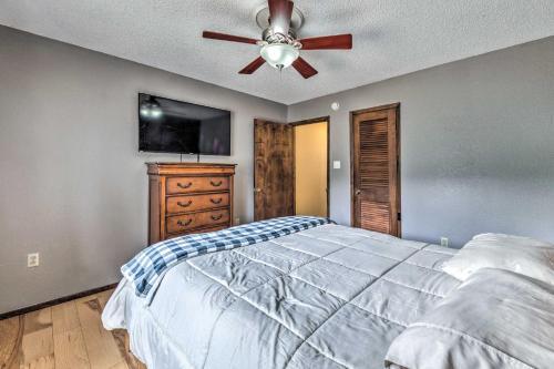 Spacious Ruidoso Home - Walk To Golf Course!