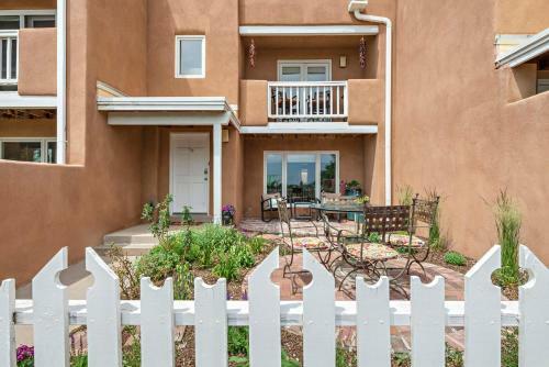 501 Rio Grande Ave F6