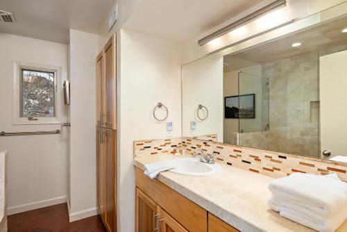 501 Rio Grande Ave F6