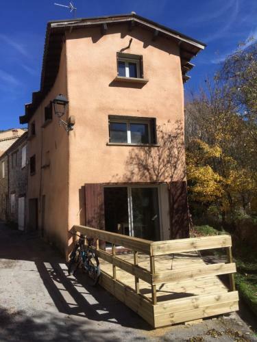 Maison De Charme Au Bord De La Verdure