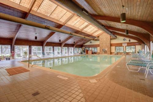 2br Beachfront Condo Pools Hottub Views