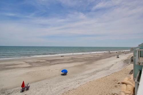 2br Beachfront Condo Pools Hottub Views