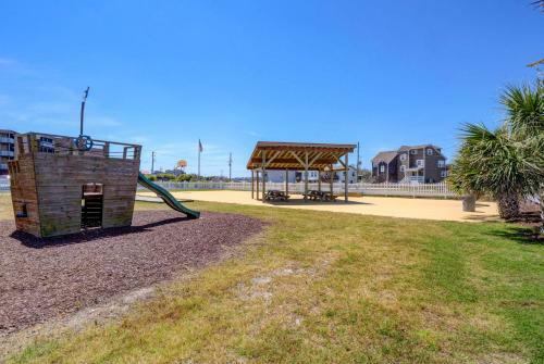 Apartamento 2br 1ba Beachfront Condo Pool Views Sleeps 4