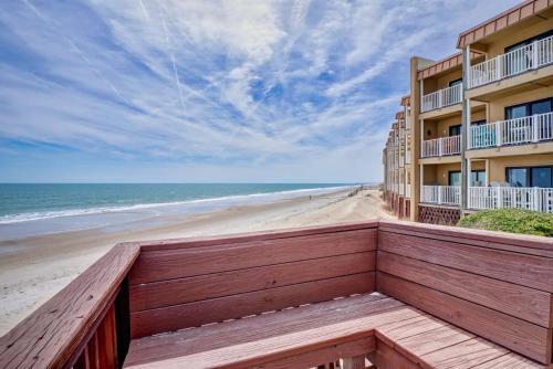 Apartamento 2br 1ba Beachfront Condo Pool Views Sleeps 4