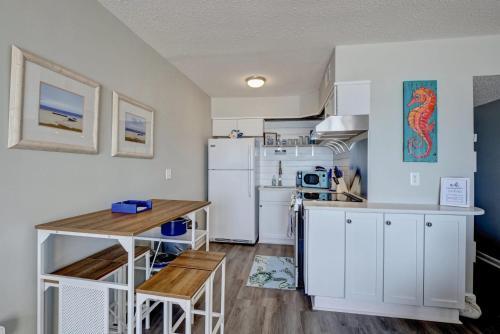 Apartamento 2br 1ba Beachfront Condo Pool Views Sleeps 4