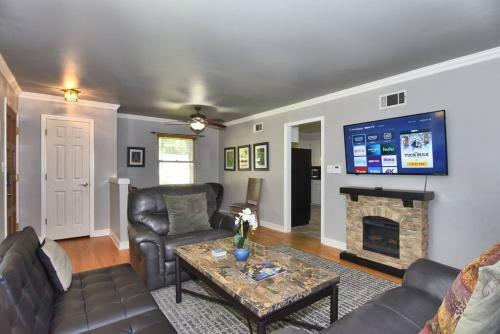 New-3 Bedroom-large Kitchen-family- Friendly
