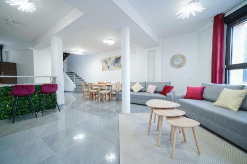 Beautiful House 10 Min Walk From Paris