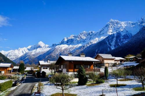 Charming Chalet With Garden In Les Houches
