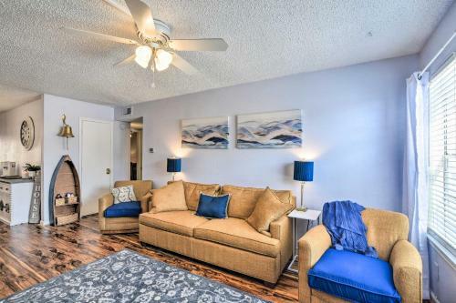 Apartamento Vibrant Seabrook Condo With Waterfront Pool!
