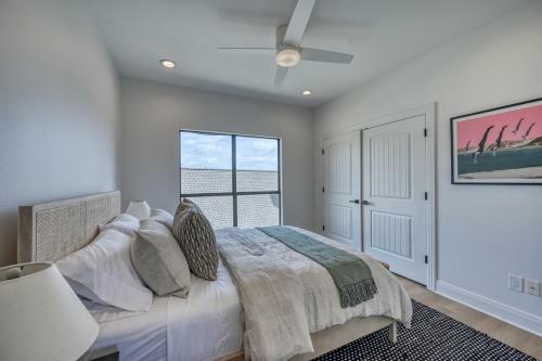 Luxury Lakefront Home-private Dock - Dipping Pool!