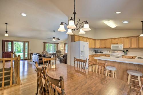 Peaceful Chippewa Falls Home With Deck And Yard!
