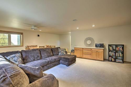 Peaceful Chippewa Falls Home With Deck And Yard!