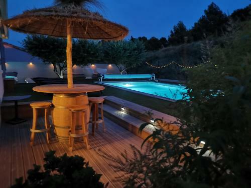 Bed & Breakfast Maison L'inattendu Avec Spa & Piscine Privatifs