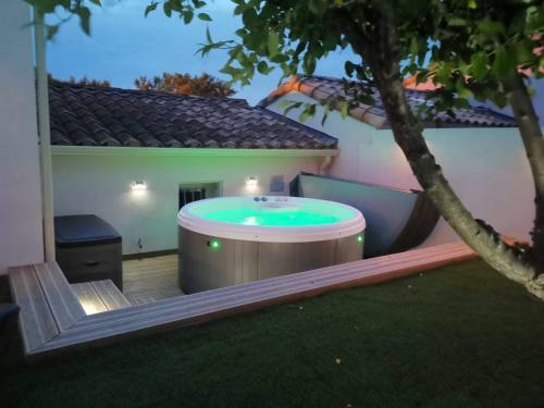 Bed & Breakfast Maison L'inattendu Avec Spa & Piscine Privatifs