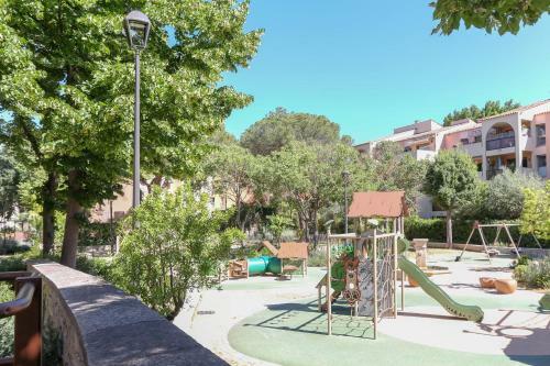 Apartamento AC Appartment With Terrace Parking And Pool- Benakey