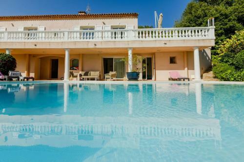 Villa Les Fenestrons