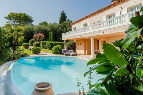 Villa Les Fenestrons