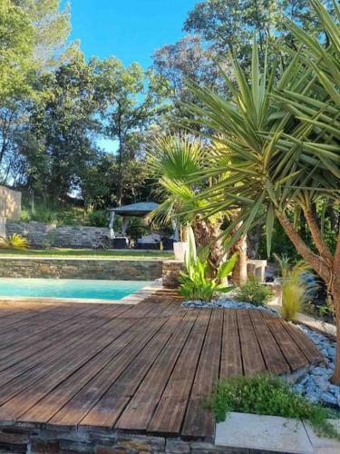 Villa Familiale Avec Piscine Terrasse
