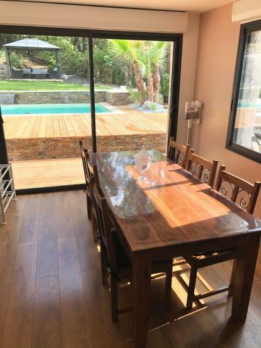 Villa Familiale Avec Piscine Terrasse