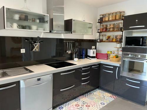 Villa 120 M� Avec Piscine