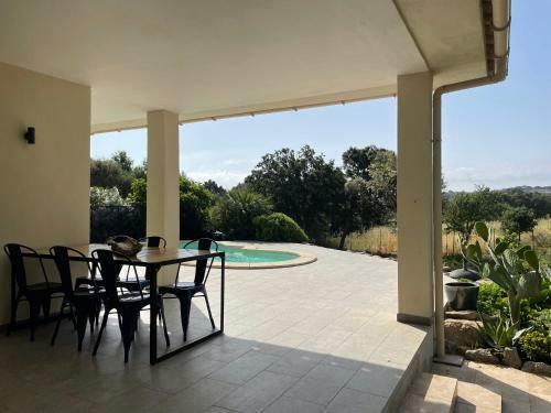 Villa 120 M� Avec Piscine
