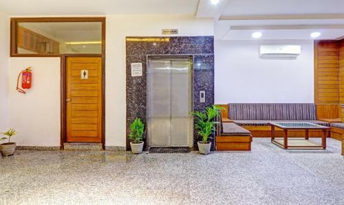 Treebo Trend Hotel Golden Bird