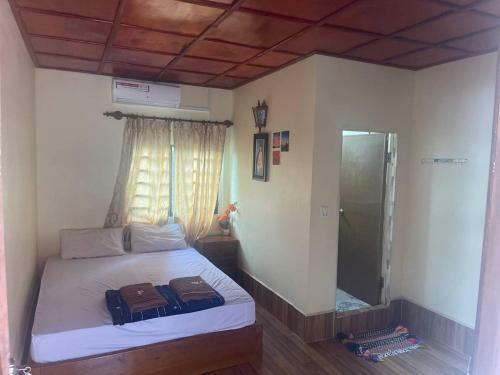 Hostal Blue Night Guesthouse