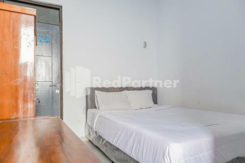 Hotel Zleepy Wisma Khazri Near Ipb Redpartner