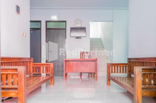 Hotel Zleepy Wisma Khazri Near Ipb Redpartner