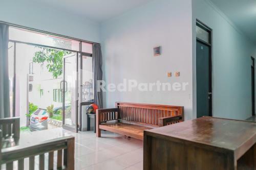 Hotel Zleepy Wisma Khazri Near Ipb Redpartner