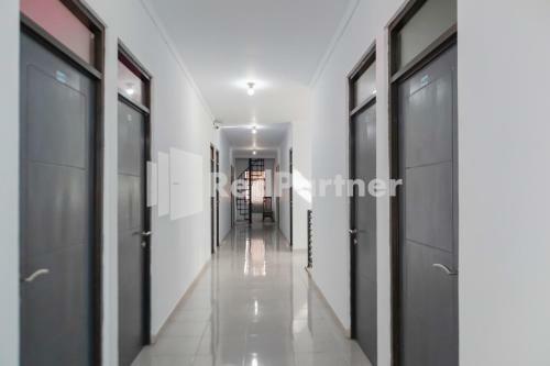 Hotel Zleepy Wisma Khazri Near Ipb Redpartner