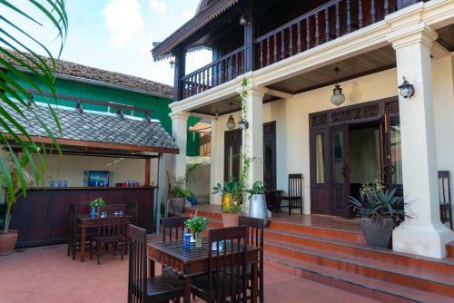 Hostal Y Not Lao Villa