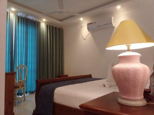 Hotel Amaa River Garden