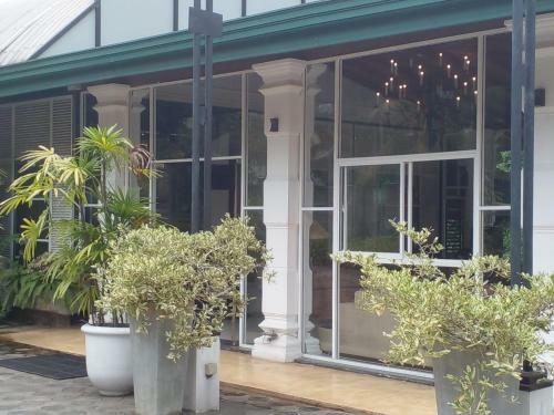 Hotel Amaa River Garden