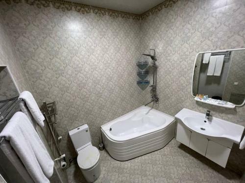 Albergue Alisher Hotel By Shosh