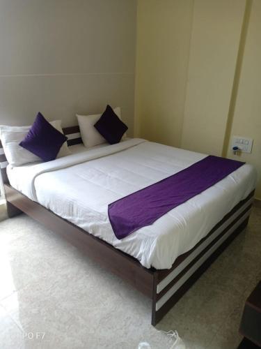 Bed & Breakfast Nesara Residency Hegde Nagar
