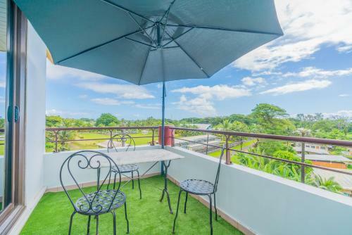 The Sunny Apartment In Mahina Wpool