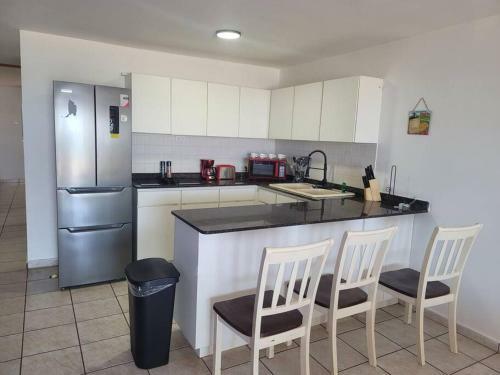 Apartamento Peaceful Ocean Front Home Near Rainforest & Rivers 102