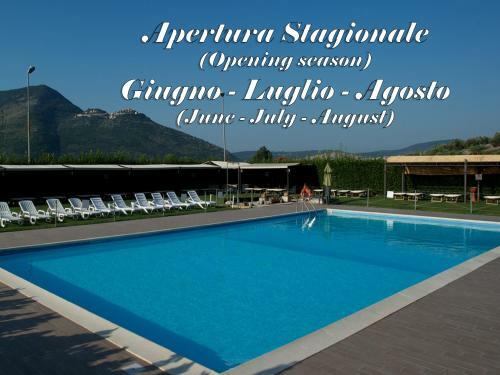Hotel Piscina La Suite