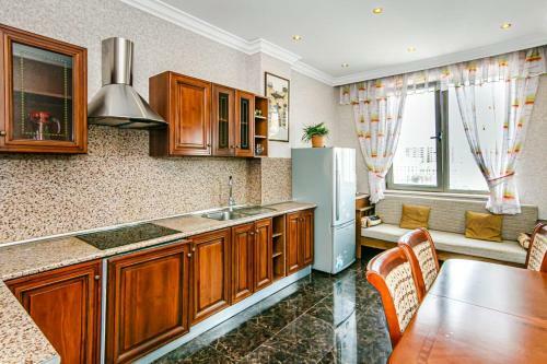 Apartment 10 Mandarin