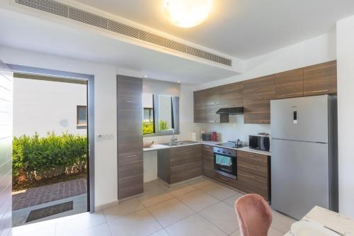 Sea Satin Villa D2