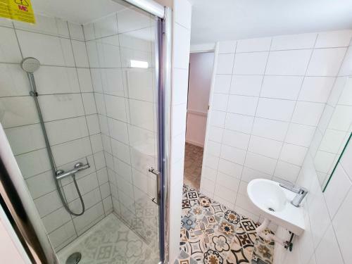 Larnaca Garden Rooms