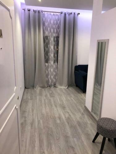 2 Bedroom Apartment Next To Beach