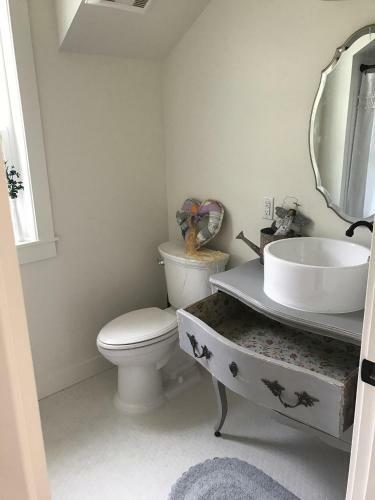 Snowgoose Pond Bed & Breakfast