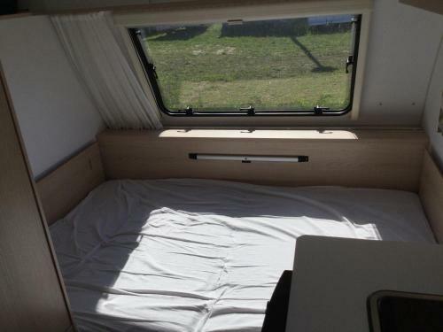 Ostlicht Camper Im W�ldchen